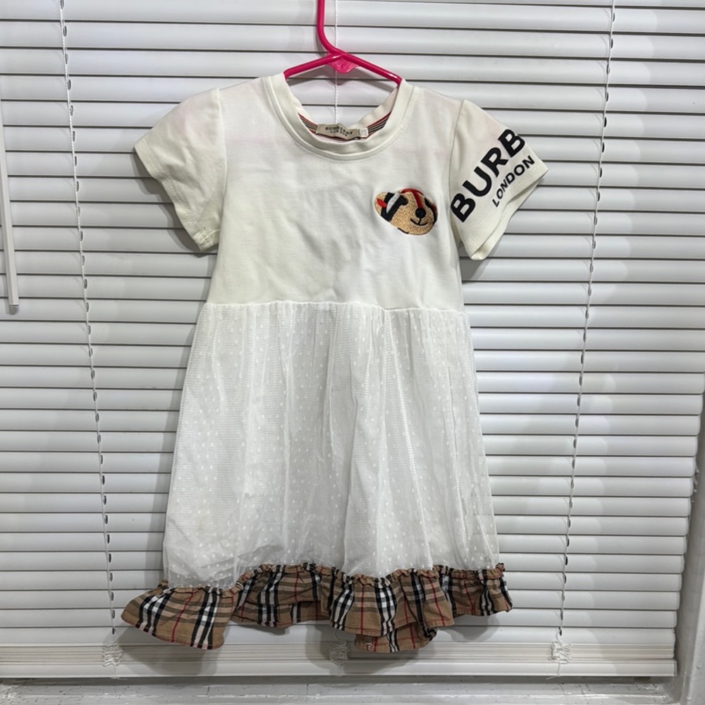 Burberry White Cream Casual Sundress with Ruffled Accents